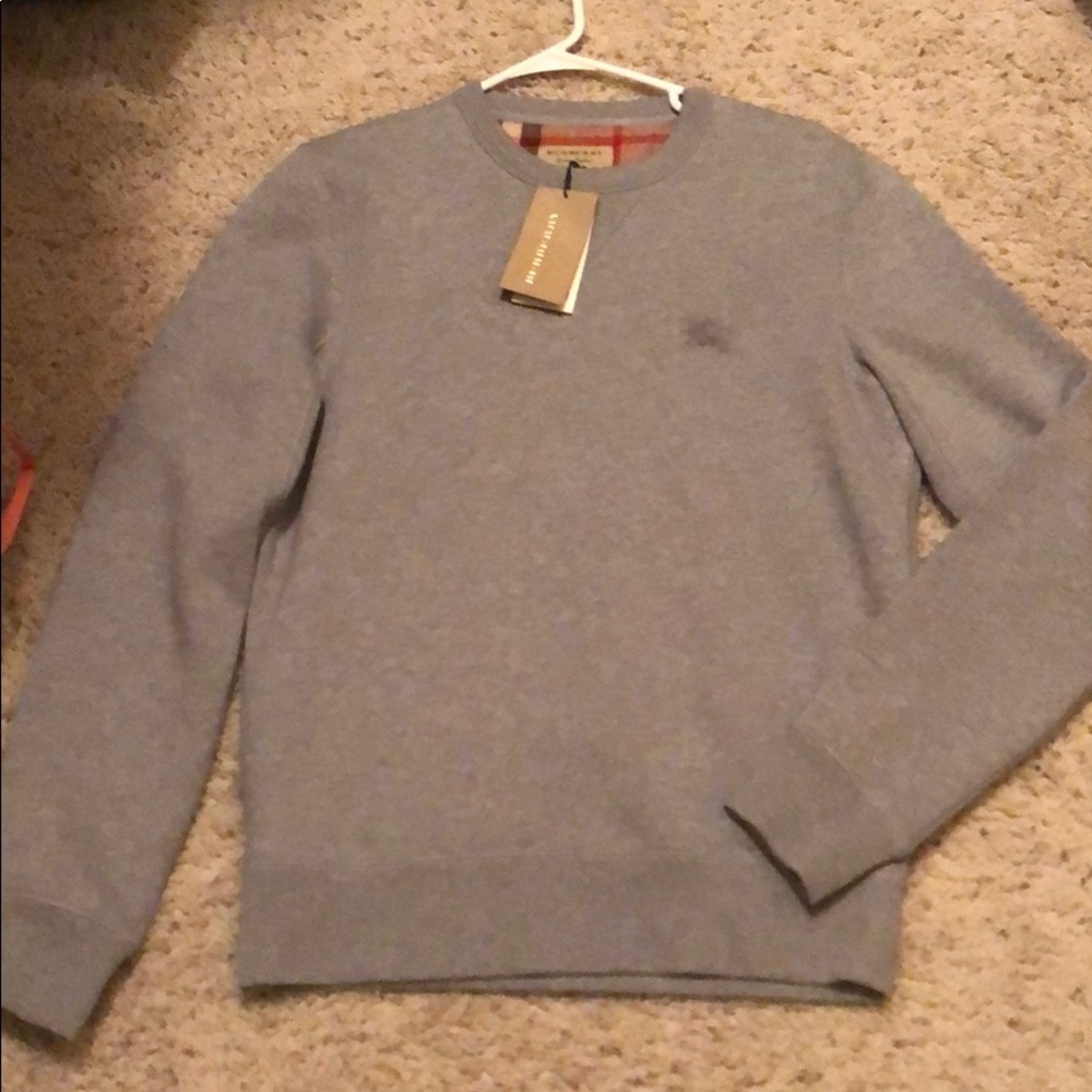 SOLD Burberry pull over